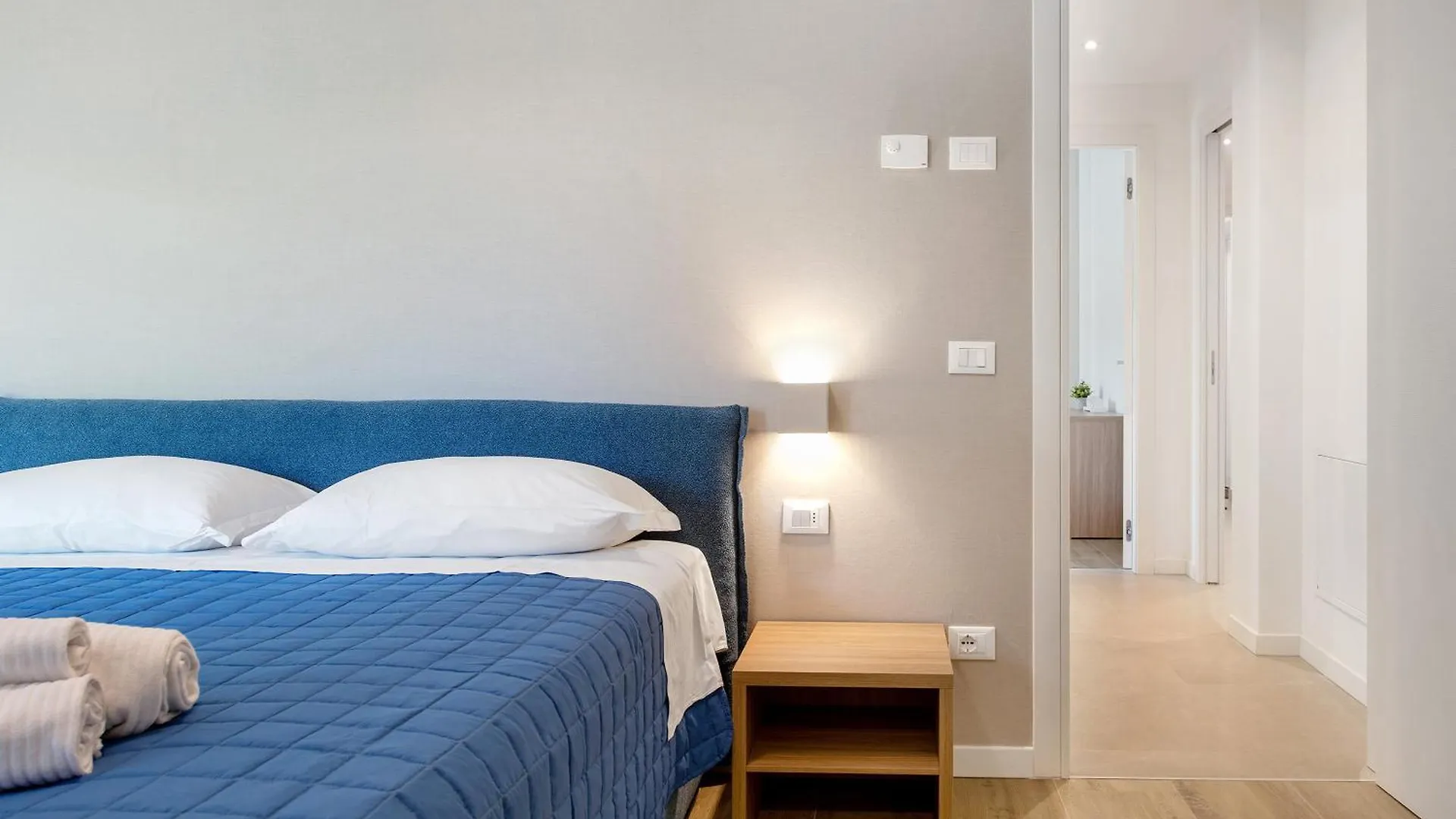 Residence Eleonora Garda  0*, Garda (Verona) Italy