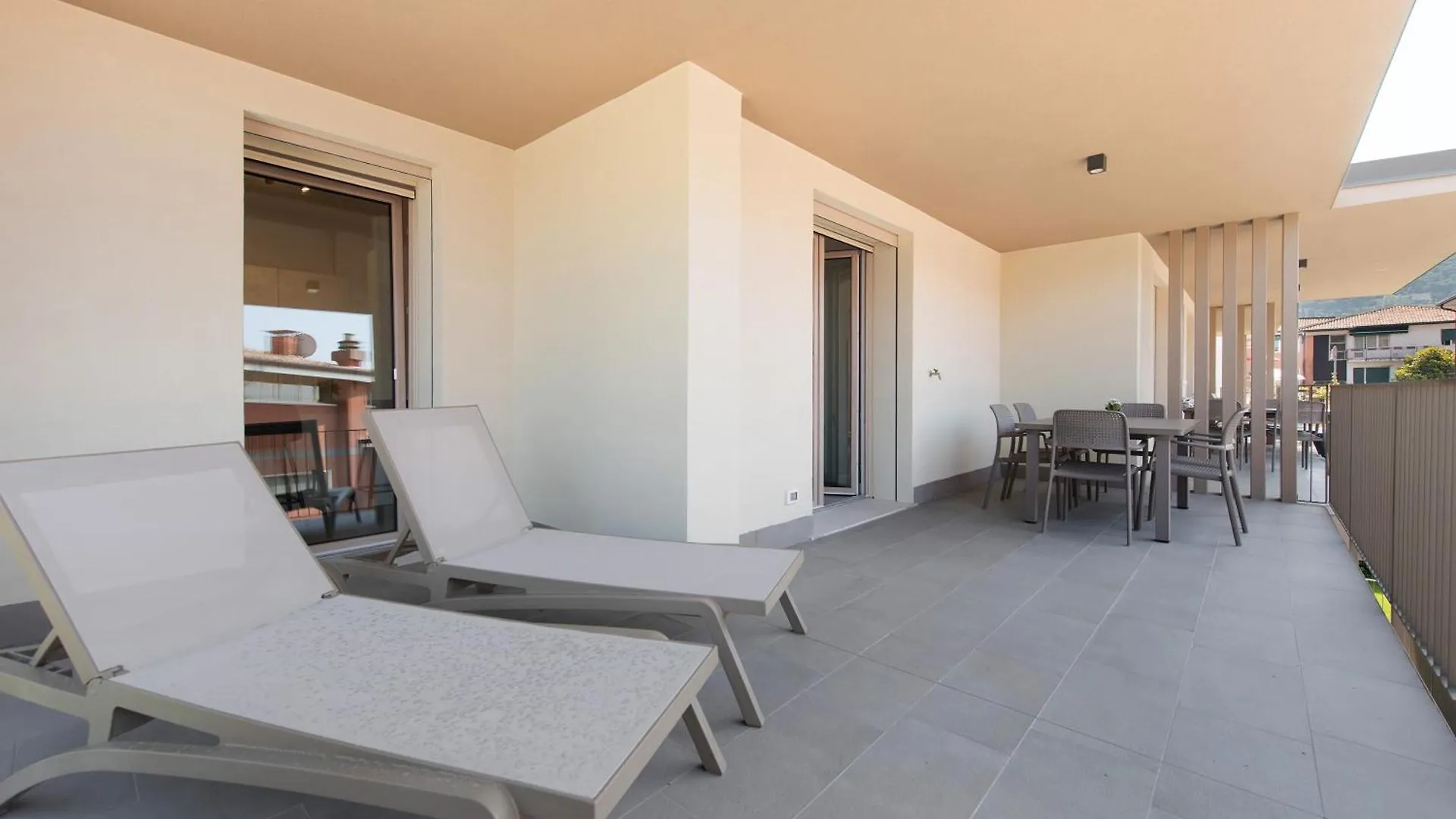 Apartment Residence Eleonora Garda