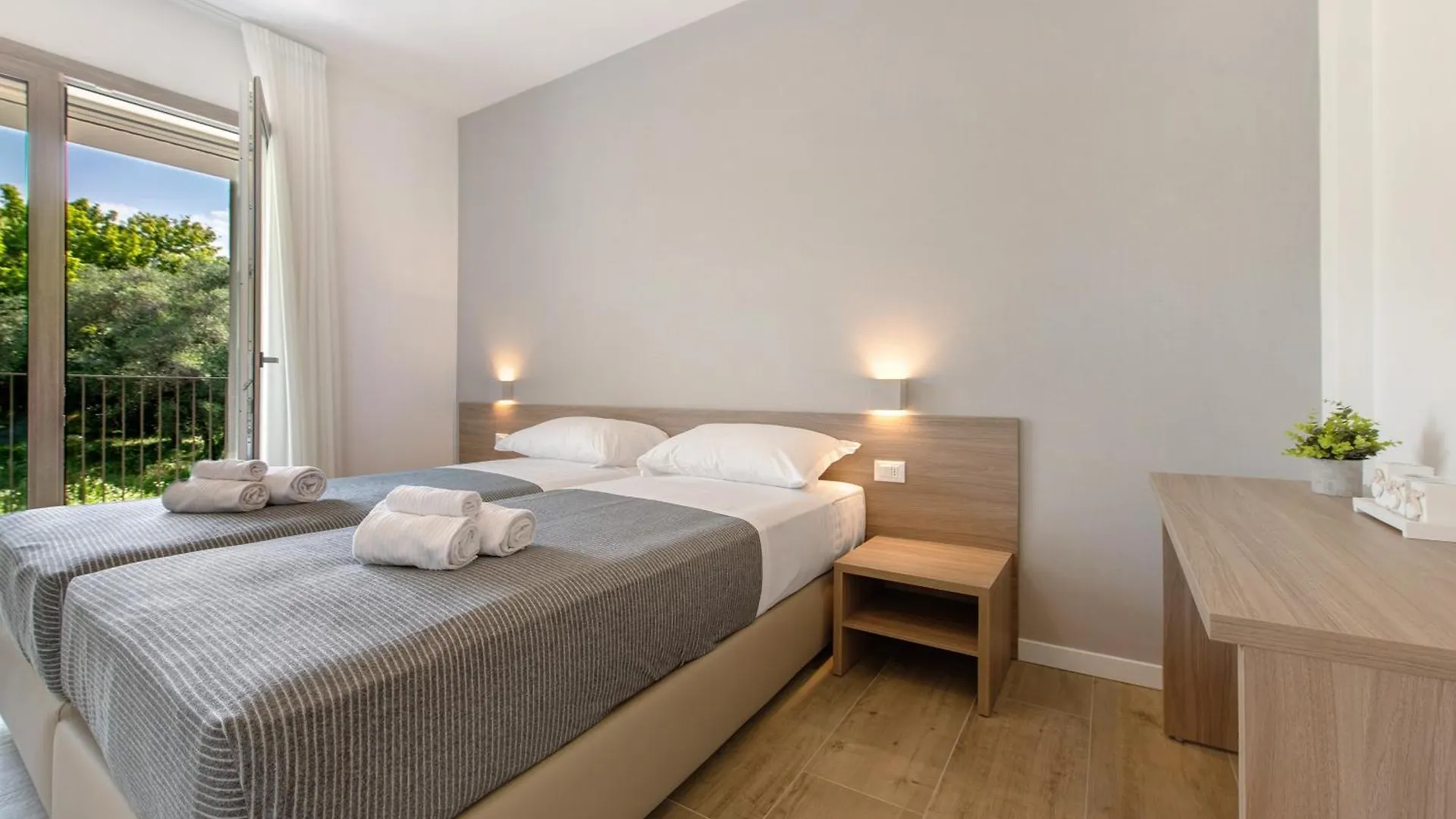 Residence Eleonora Garda  Apartment Garda (Verona)