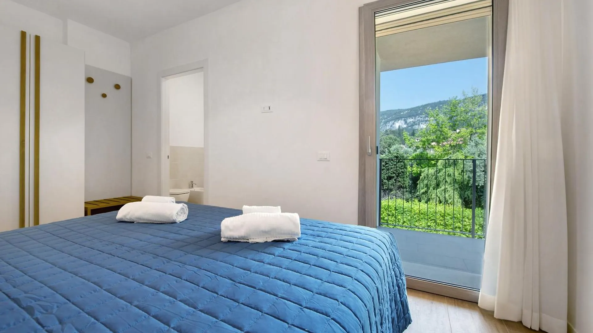 Residence Eleonora Garda  Apartment