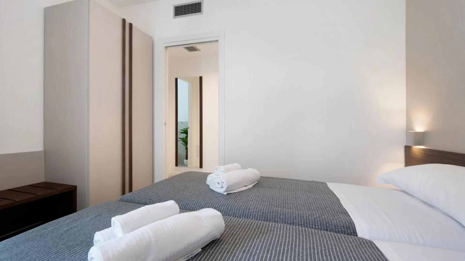 Residence Eleonora Garda  Apartment Garda (Verona)