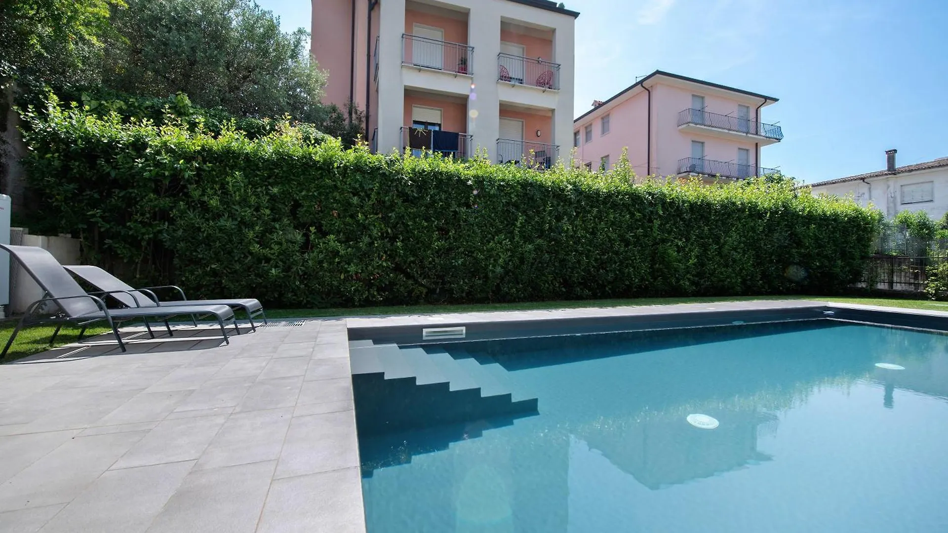 Residence Eleonora Garda  0*, Garda (Verona) Italy