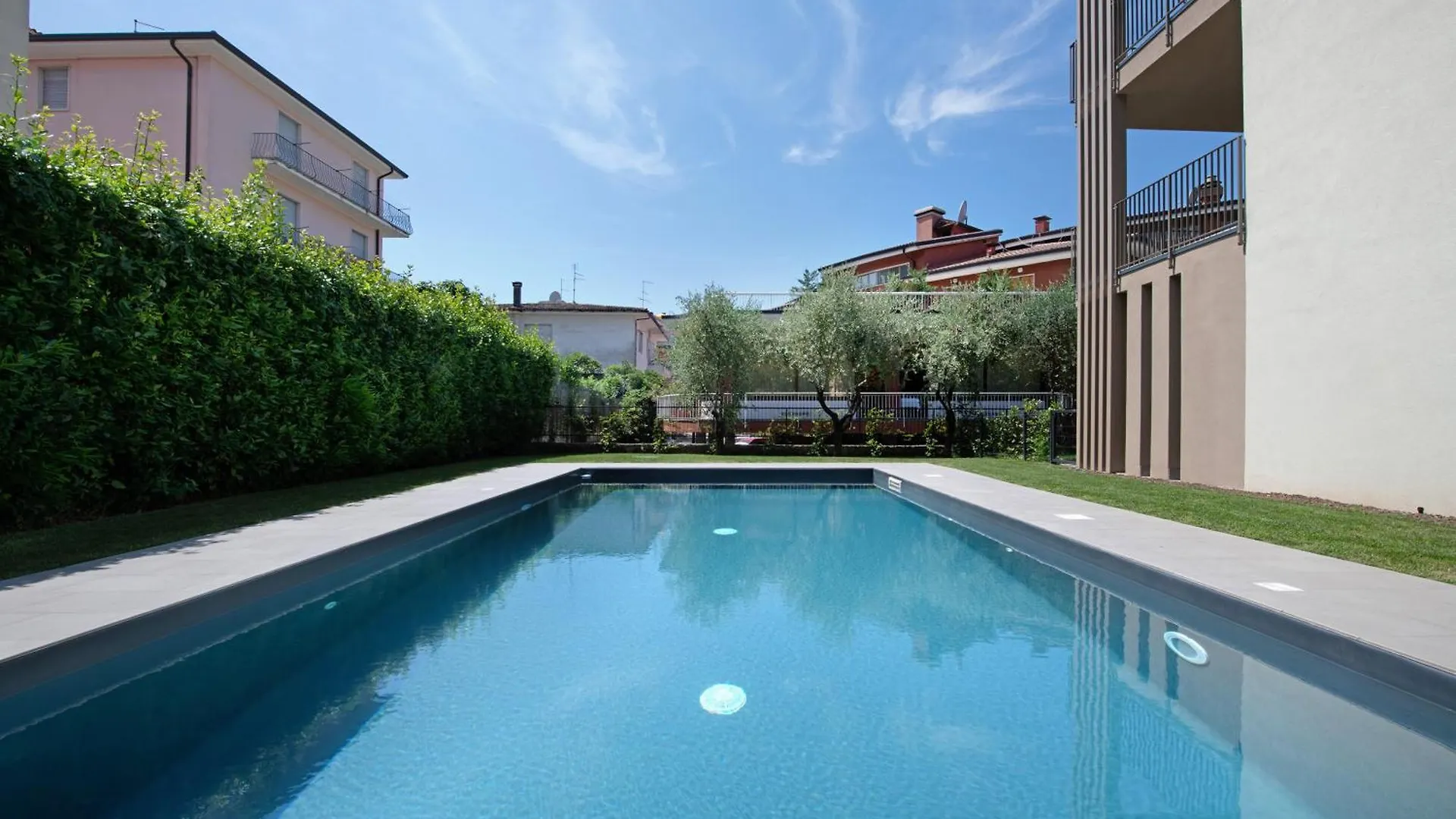 Apartment Residence Eleonora Garda